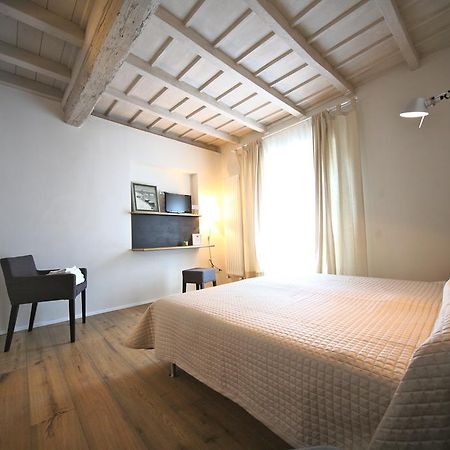 32 Bnb Camerecaffe Pavia Værelse billede