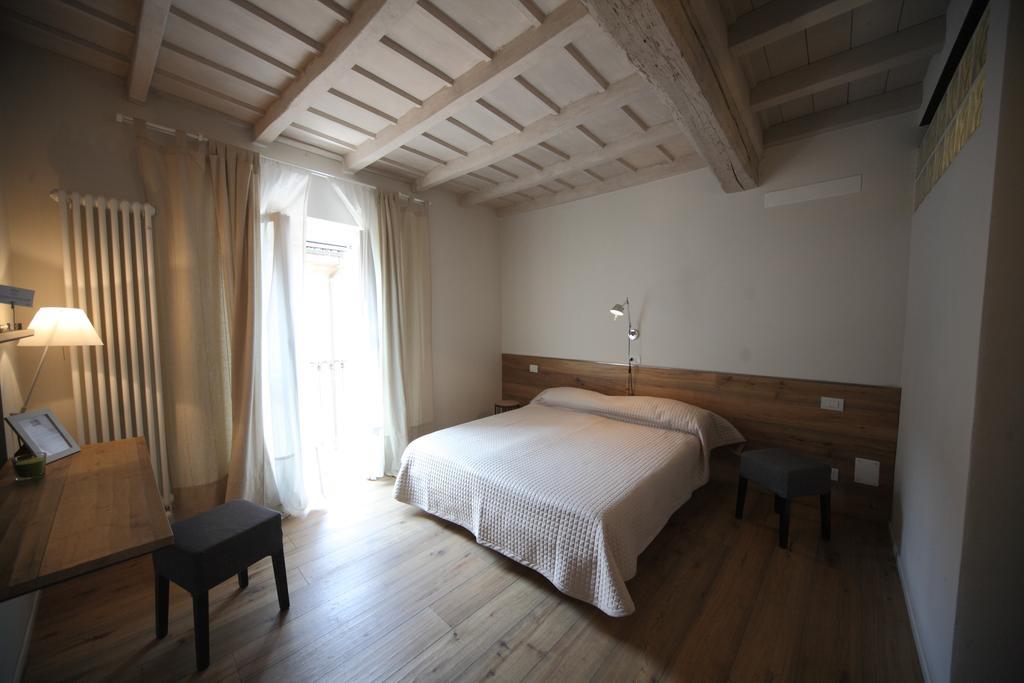 32 Bnb Camerecaffe Pavia Eksteriør billede